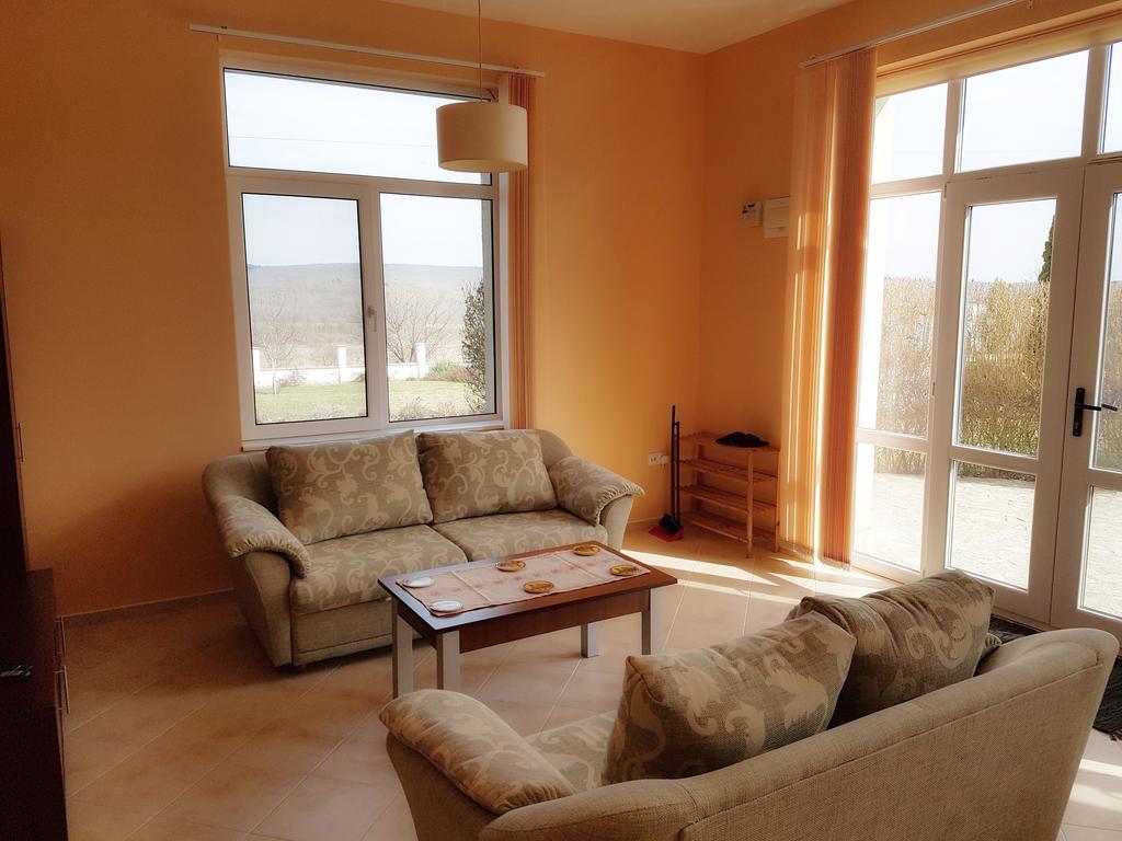 Villa Ketli Apartment Bliznatsi エクステリア 写真